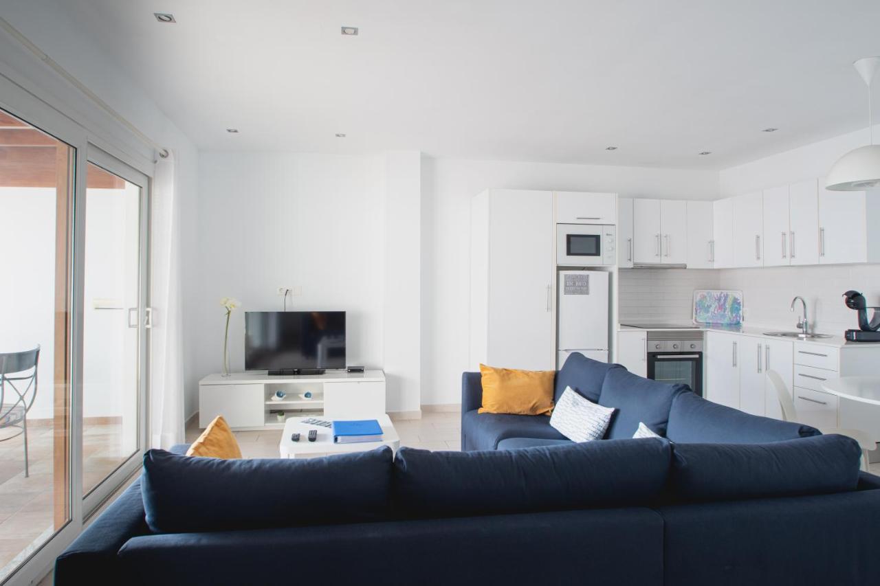 Blancazul Harbour View Apartment Плая Бланка Екстериор снимка